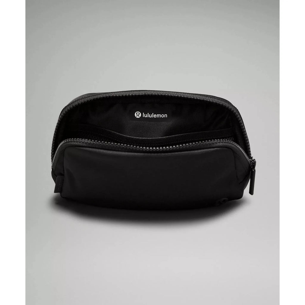 Lululemon Everywhere Belt Bag 1L
